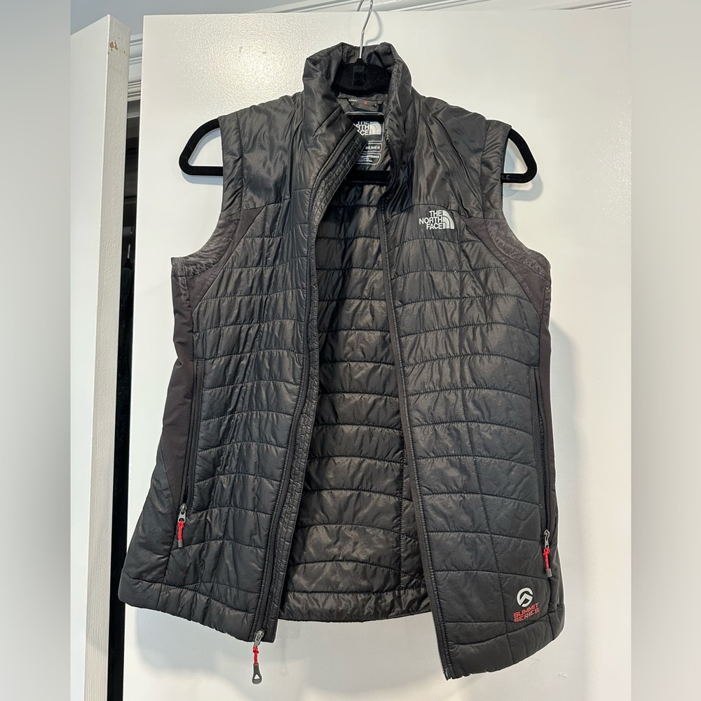 The North Face Summit Series Puffer Vest Womens S Black Full Zip Hiking Outdoor